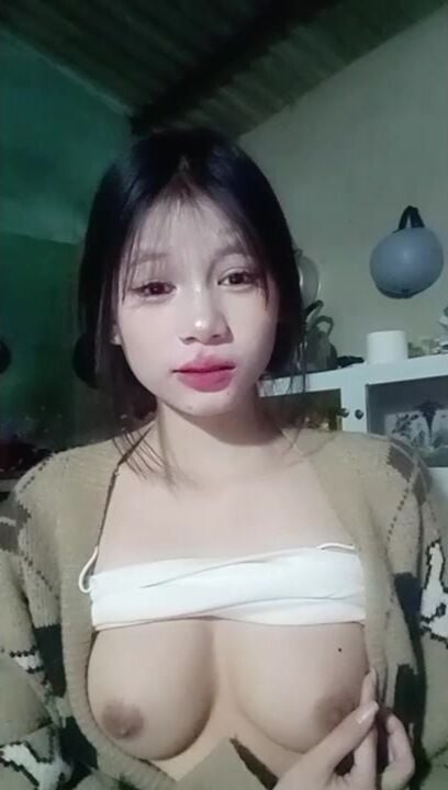 full clip 2k8 quy nhơn ít tuổi mà vú em to tròn quá - phần 1